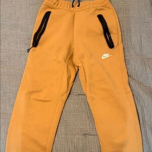 Nike XS Mustard Jogger Pants